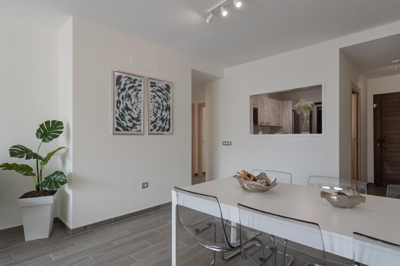 Homeforguest Flat With Large Terrace In Modern Residential Complex With Swimming Pool Caleta De Fuste Bagian luar foto