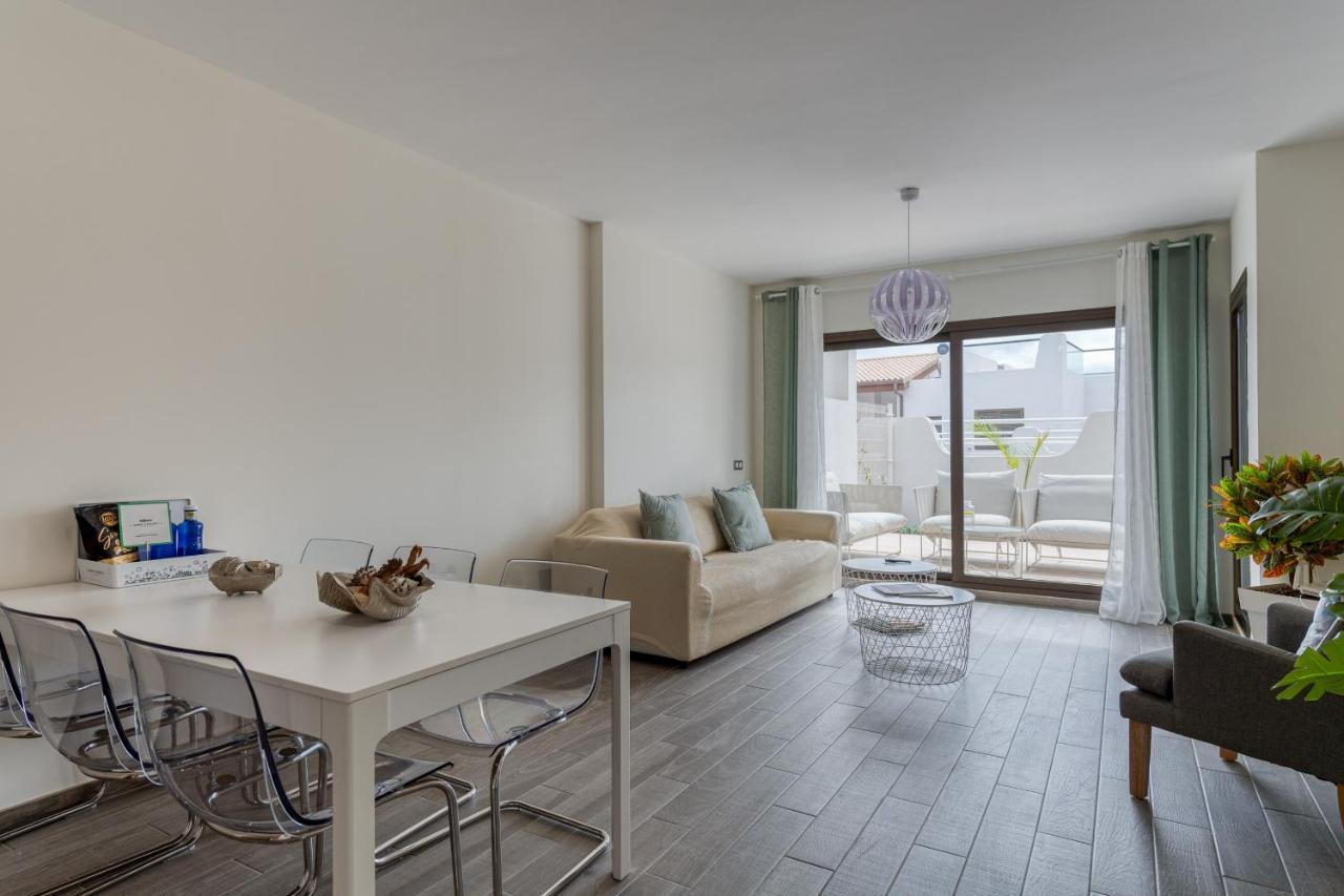 Homeforguest Flat With Large Terrace In Modern Residential Complex With Swimming Pool Caleta De Fuste Bagian luar foto