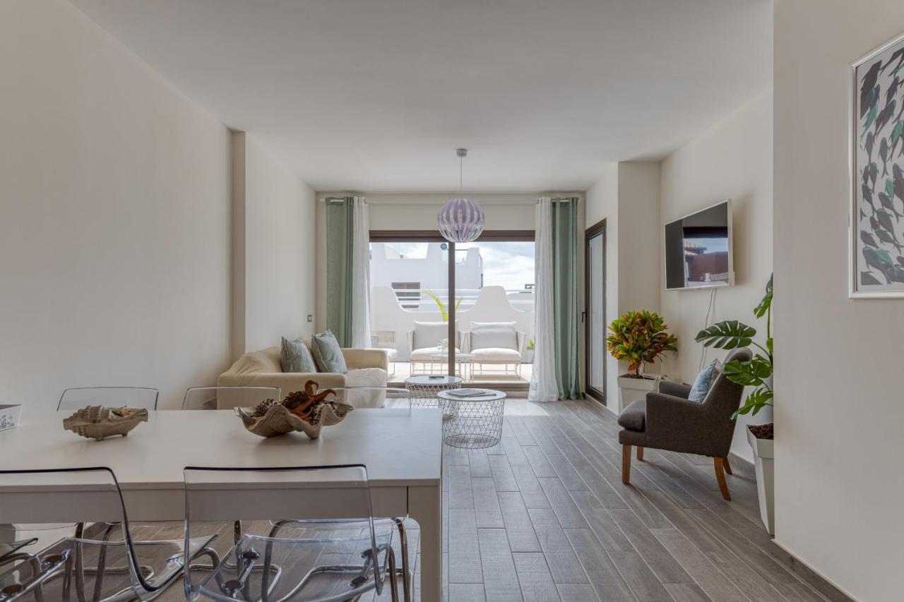 Homeforguest Flat With Large Terrace In Modern Residential Complex With Swimming Pool Caleta De Fuste Bagian luar foto